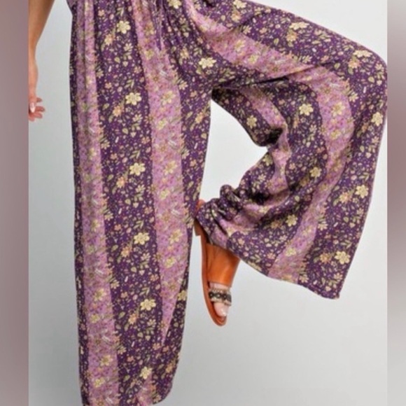 ⭐️NWT Easel Floral Wide Leg Flowy Pants⭐️ - Picture 2 of 5